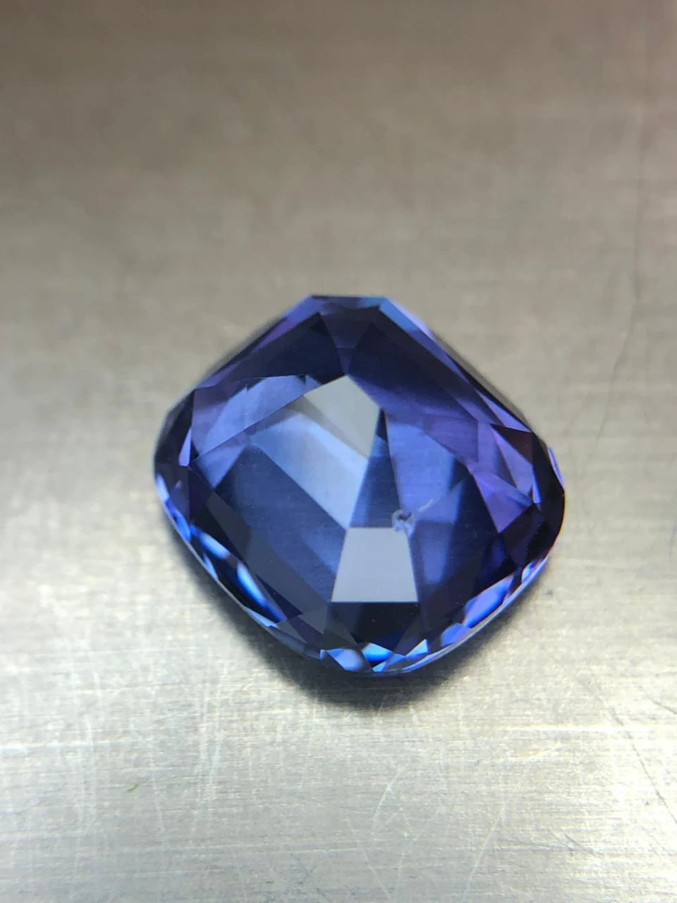 Tanzanite 5.3 carat, AA Grade in Step Cushion Cut — view 9